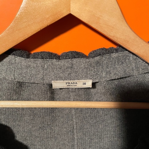 SOLD❌Rare vintage PRADA Gray Jacket/Sweater/Bolero Sz38 - Picture 6 of 9